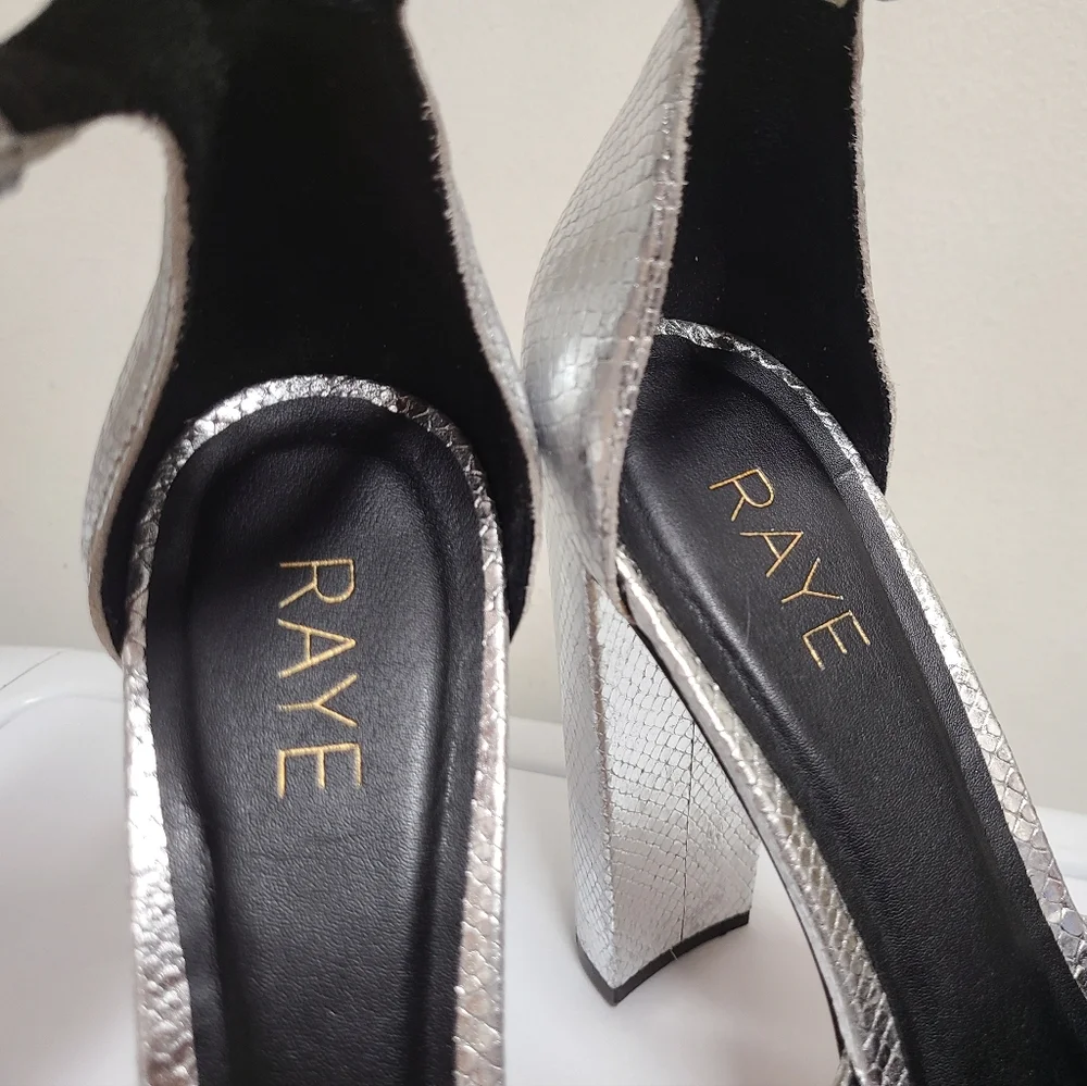 RAYE Dune Metallic Silver Snakeskin Embossed Leather Platform Heels Sz 10
